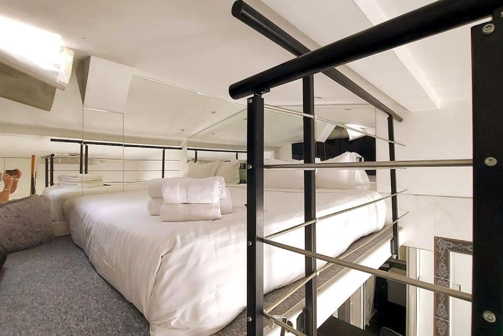 Duplex Notre-Dame De Paris Apartment Ngoại thất bức ảnh