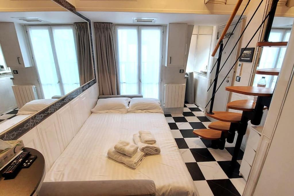 Duplex Notre-Dame De Paris Apartment Ngoại thất bức ảnh